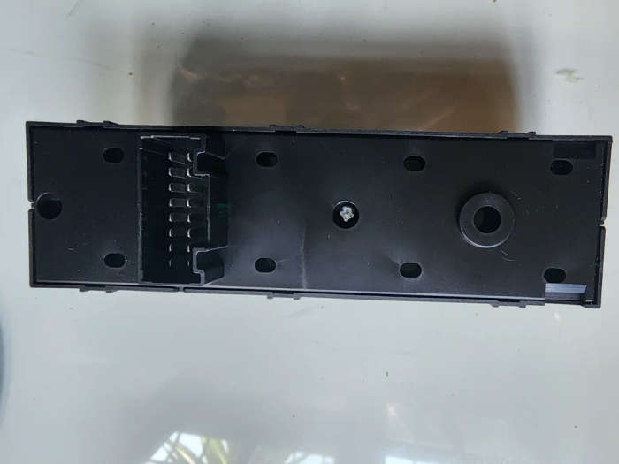 Electric Window Switch Master Control For Hyundai IX35 RHD