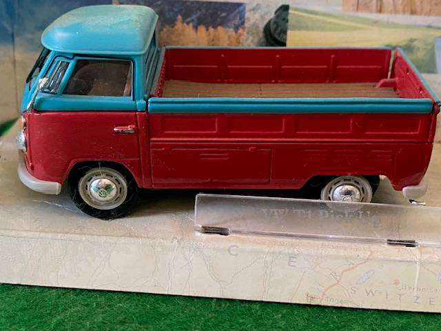 VINTAGE COLLECTABLE VW PICKUP 1/43