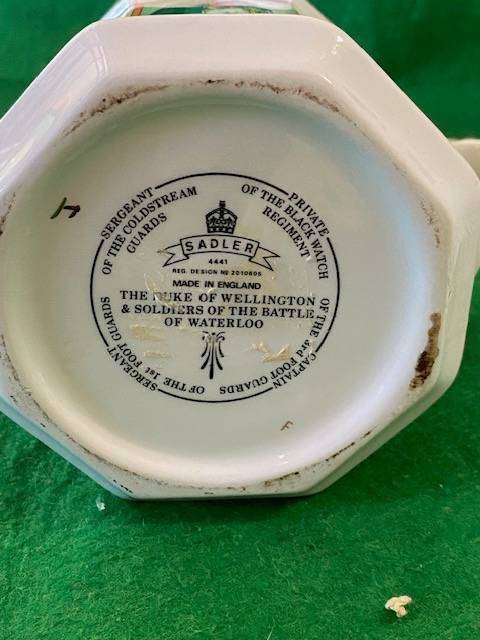 VINTAGE SADLER DUKE OF WELLINGTON BATTLE OF WATERLOO TEAPOT