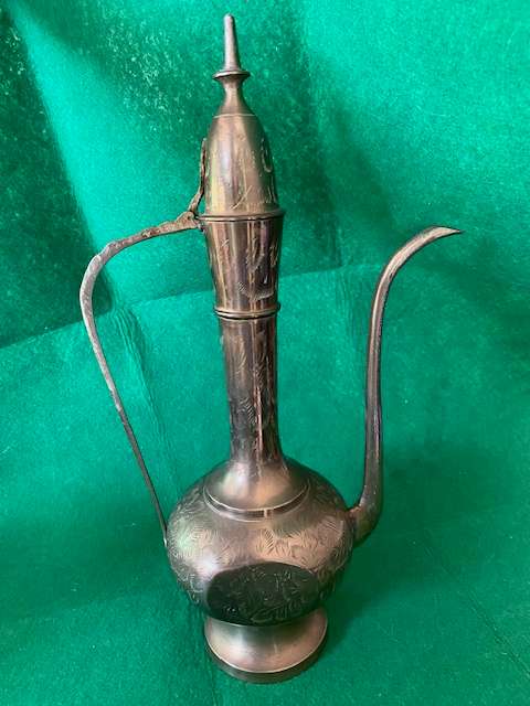 Vintage edged Indian brass coffee/tea pot 41cm