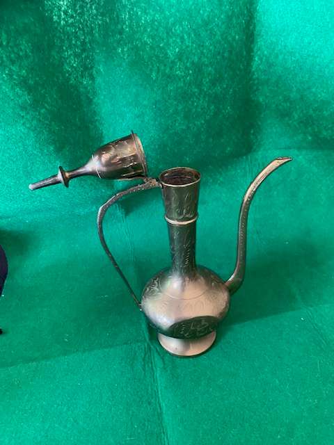 vintage edged Indian brass coffee/tea pot 32cm