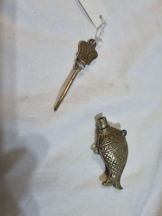 Asian snuff or perfume bottle