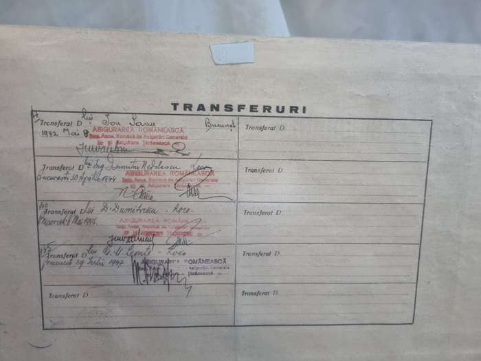 Antique Romanian insurance share certificate 1942