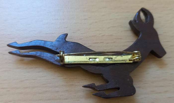 Vintage wooden flying springbok brooch - plus free earring