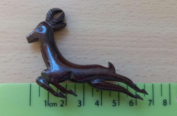 Vintage wooden flying springbok brooch - plus free earring
