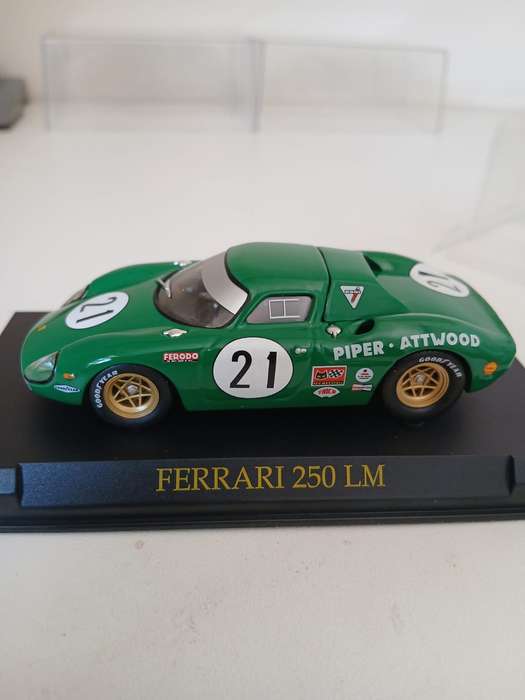 David Piper - Ferrari 250 LM - 1:43