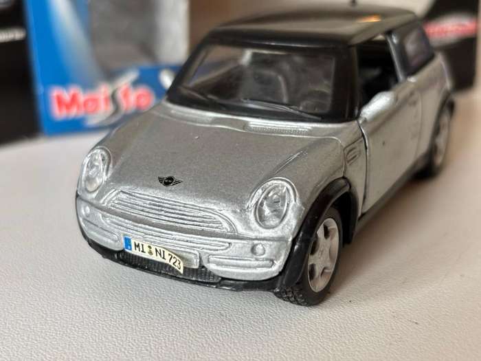 Mini Cooper "Power Racer" (Maisto)