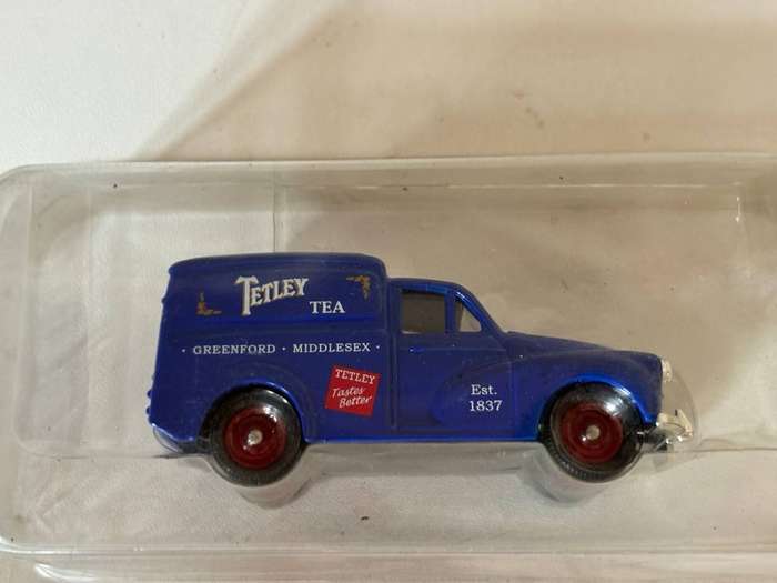 Morris Minor Van "Tetley Tea" issue 2 (Lledo/Days Gone +/-1:60)