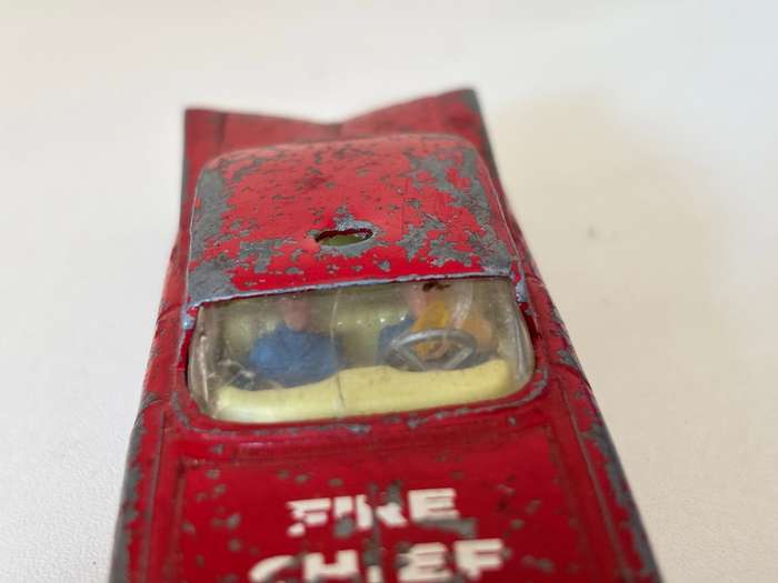 Chevrolet Impala Fire Chief #439 (Corgi +/-1:43 made in Britain)