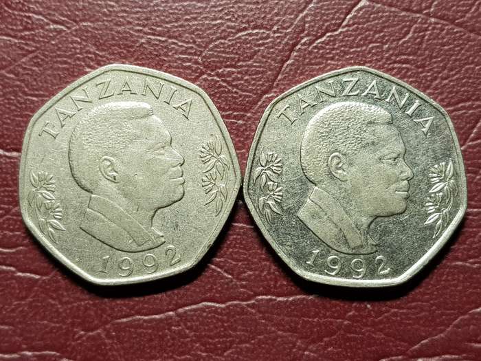 2 x 1992 Tanzania 20 Shilingi - [Bid per coin to take both]