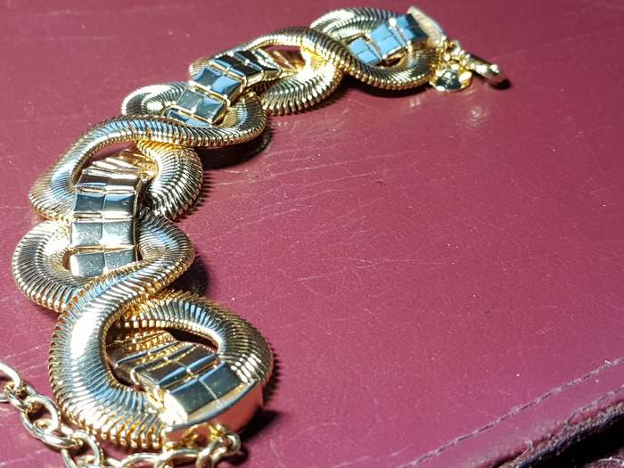 Lovely Bracelet With Lobster Clasp In Perfect Condition - [17 cm]