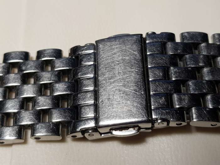 Farah Quartz Watch In Good Working Condition