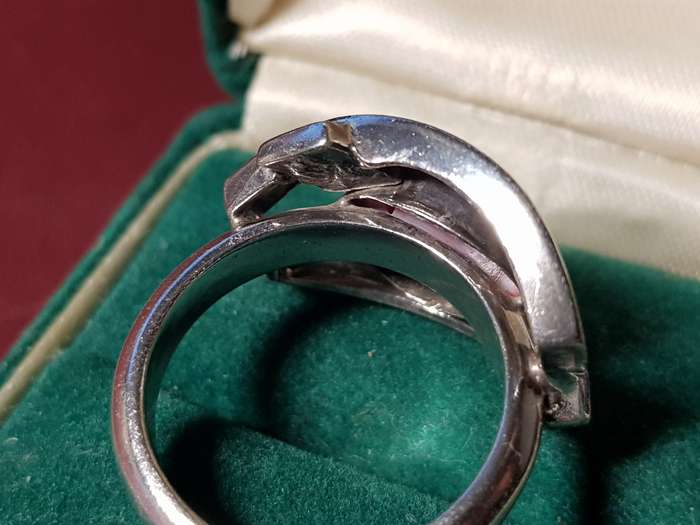 Lovely Genuine Solid Sterling Silver Ring With Gemstone In Excellent Condition - [9.4 g]