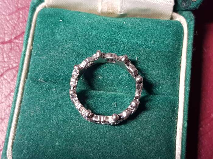 Ring In Very Good Condition - Size J - [Not Silver]