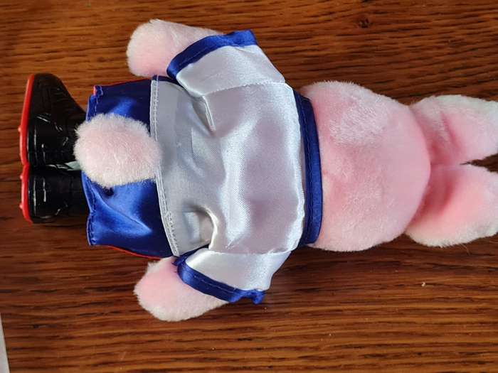 DURACELL FOOTBALL BUNNY IN PERFECT CONDITION. Length 18 cm.