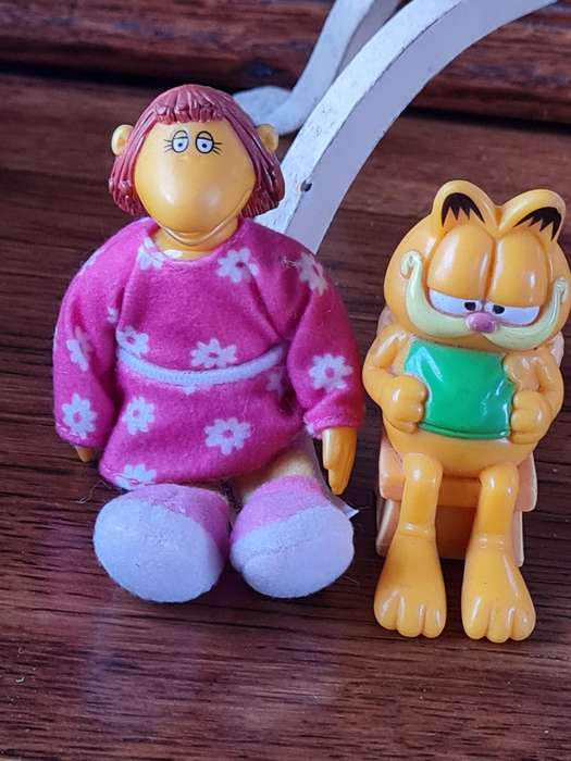 2 x Toys. Garfield And Tweenies by McDonalds in Excellent Condition.