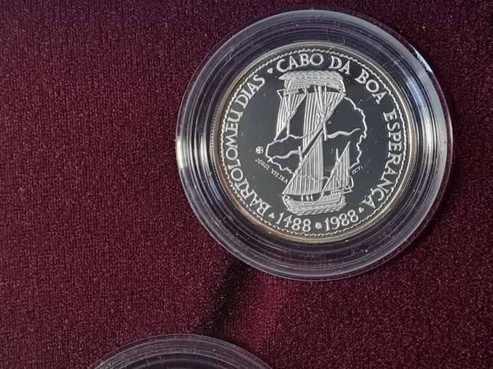 Portuguese Discovery Capsuled Proof Silver Commemorative Coin Set 1988