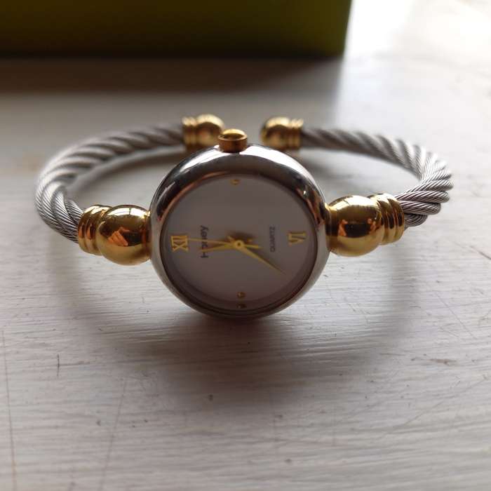 Honey Quartz Watch in as new condition