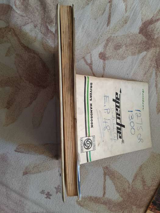Morris Minor workshop manual /car books