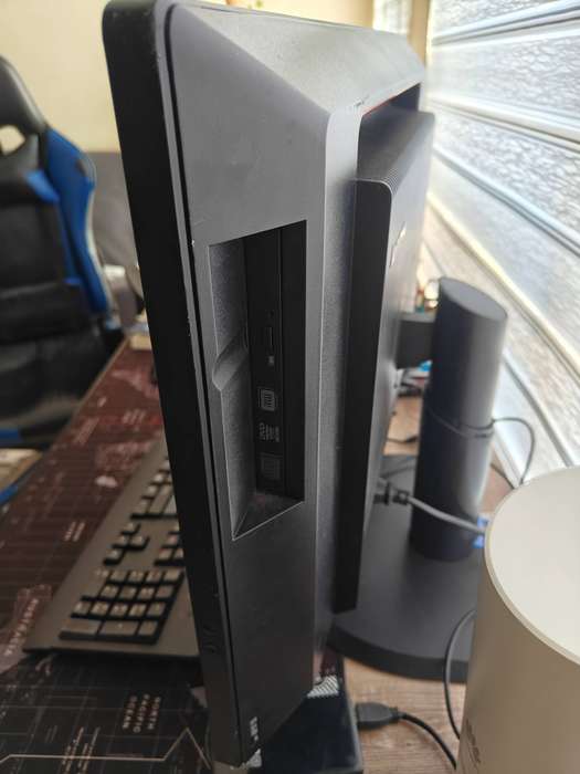 Lenovo all on one desktop second hand