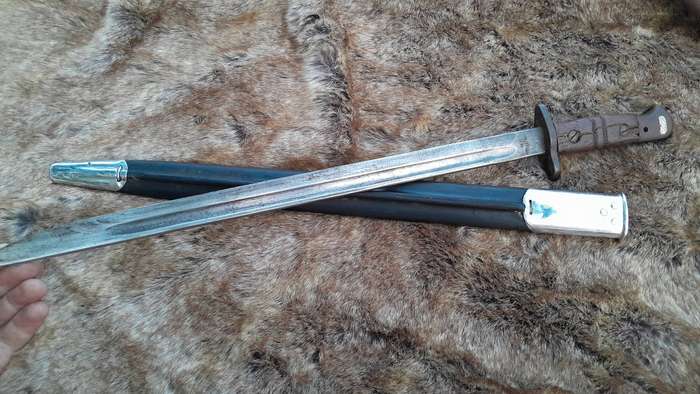 P1907 lee enfield bayonet Damaged