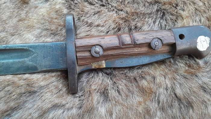 P1907 lee enfield bayonet Damaged