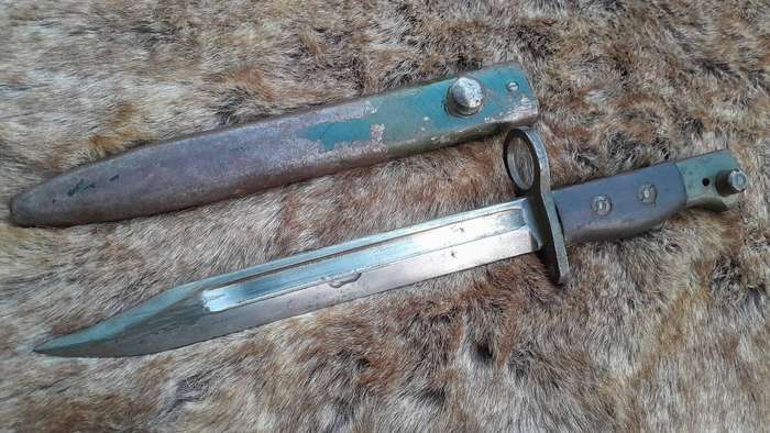 Jungle carbine bayonet