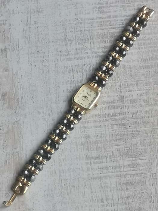 $$$BLACK FRIDAY$$$ STUNNING LADIES ACTUA WATCH IN EXCELLENT WORKING CONDITION