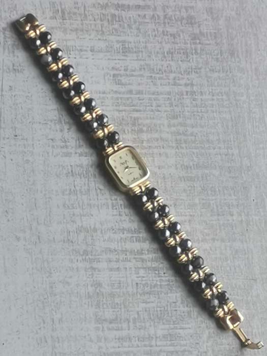 $$$BLACK FRIDAY$$$ STUNNING LADIES ACTUA WATCH IN EXCELLENT WORKING CONDITION