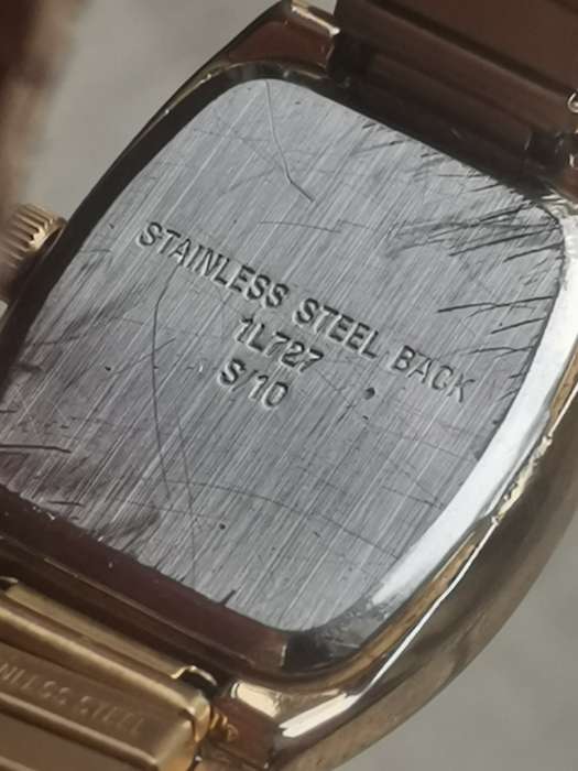 LADIES STUNNING GOLD TEMPO WATCH IN EXCELLENT WORKING CONDITION