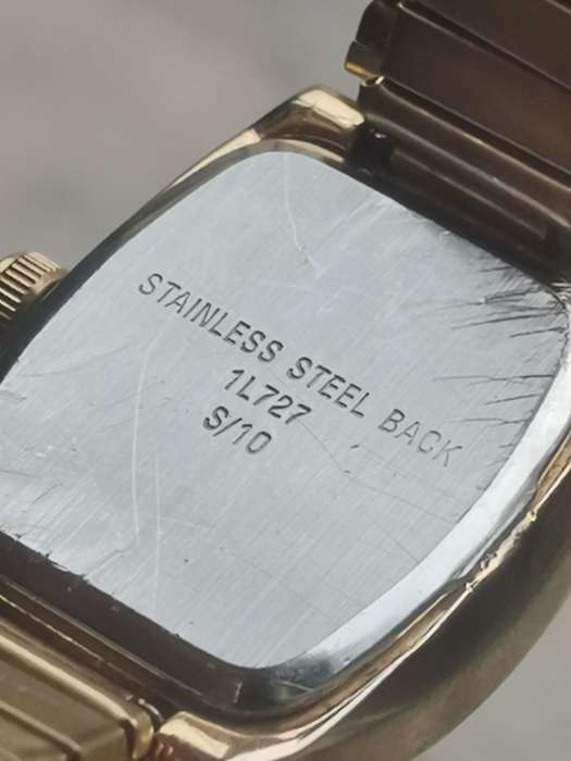 LADIES STUNNING GOLD TEMPO WATCH IN EXCELLENT WORKING CONDITION
