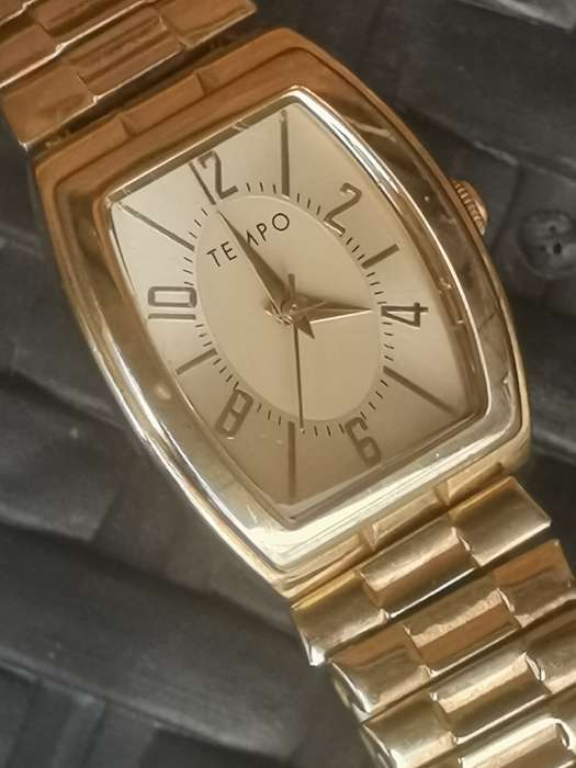 LADIES STUNNING GOLD TEMPO WATCH IN EXCELLENT WORKING CONDITION