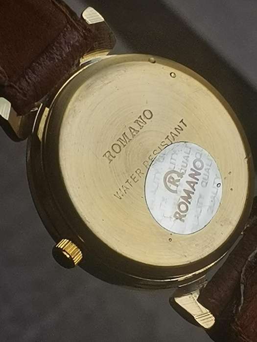 LADIES ROMANO GOLD PLATED WATCH IN EXCELLENT WORKING CONDITION