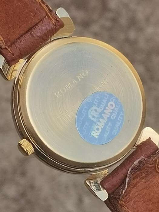 LADIES ROMANO GOLD PLATED WATCH IN EXCELLENT WORKING CONDITION
