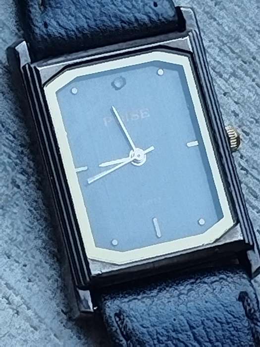 LADIES POISE WATCH IN EXCELLENT WORKING CONDITION