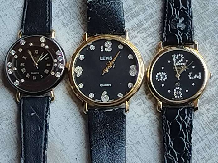 LADIES WATCH COLLECTION ALL IN EXCELLENT WORKING CONDITION - BIDDING FOR ALL 3 WATCHES