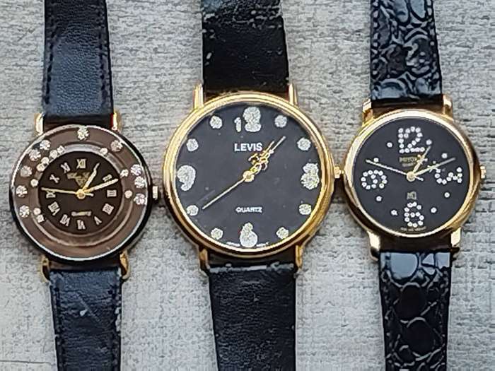 LADIES WATCH COLLECTION ALL IN EXCELLENT WORKING CONDITION - BIDDING FOR ALL 3 WATCHES