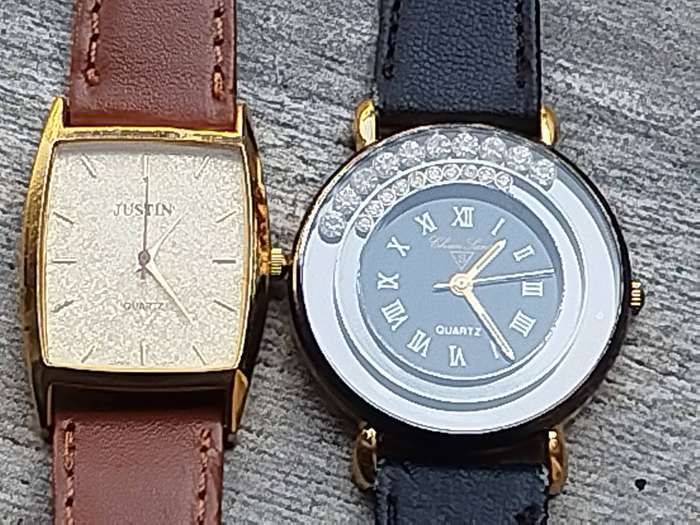 LADIES WATCH SET BOTH IN EXCELLENT WORKING CONDITION - BIDDING FOR BOTH