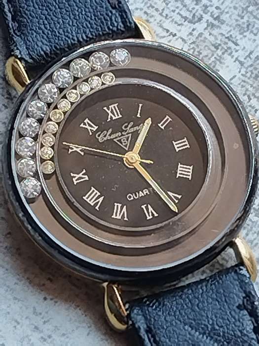 LADIES WATCH SET BOTH IN EXCELLENT WORKING CONDITION - BIDDING FOR BOTH