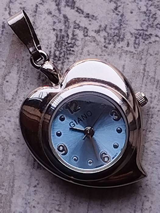 LADIES GIANO WATCH PENDANT IN EXCELLENT WORKING CONDITION