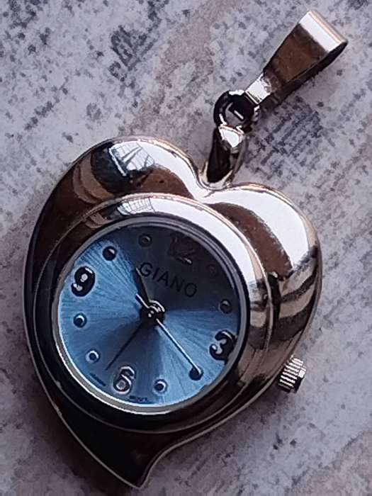 LADIES GIANO WATCH PENDANT IN EXCELLENT WORKING CONDITION