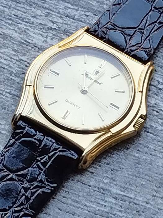 MENS VINTAGE WINCENT GOLD WATCH IN EXCELLENT WORKING CONDITION