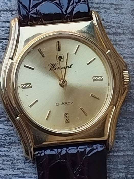 MENS VINTAGE WINCENT GOLD WATCH IN EXCELLENT WORKING CONDITION