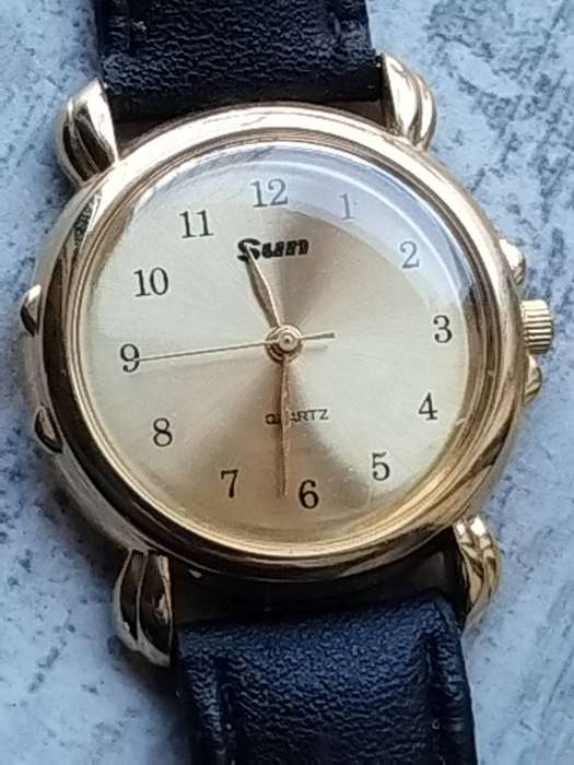 MENS VINTAGE SUN GOLD WATCH SET BOTH IN EXCELLENT WORKING CONDITION - BIDDING FOR BOTH WATCHES
