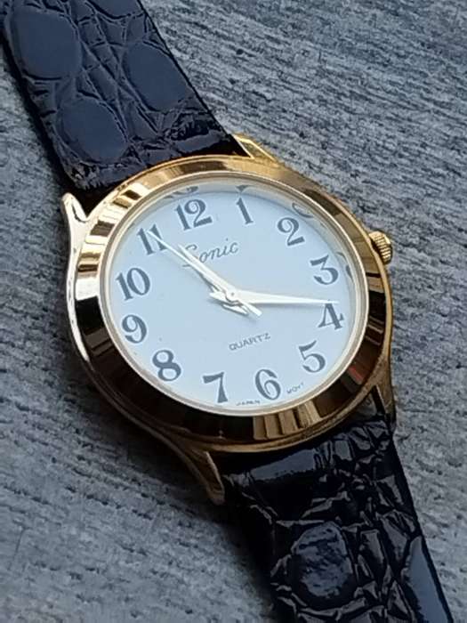 MENS GOLD PLATED SONIC WATCH IN EXCELLENT WORKING CONDITION