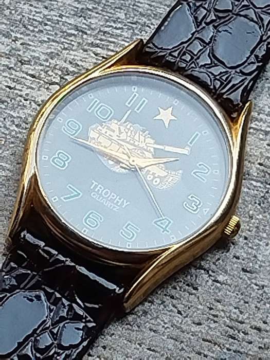 MENS TROPHY CANON QUARTZ GOLD PLATED WATCH IN EXCELLENT WORKING CONDITION