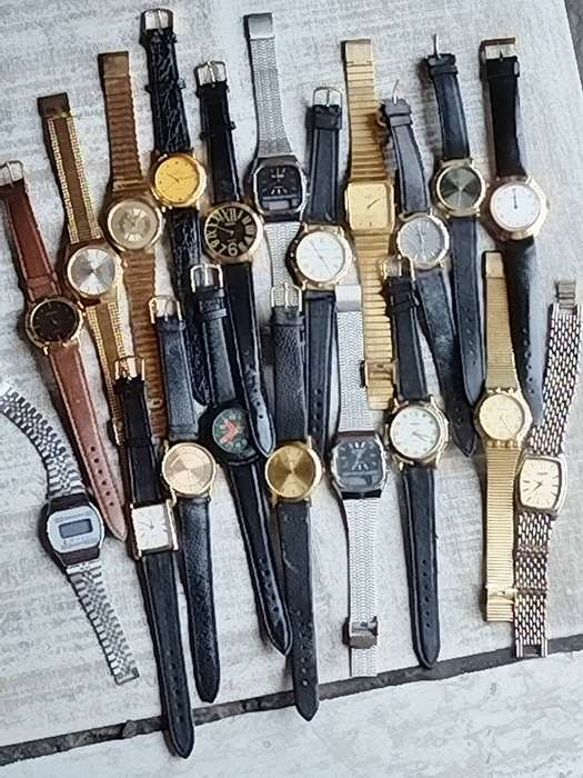 MENS WATCH COLLECTION FOR SPARES OR REPAIRS ALL COMPLETE WITH STRAPS - BIDDING FOR ALL 20 PIECES