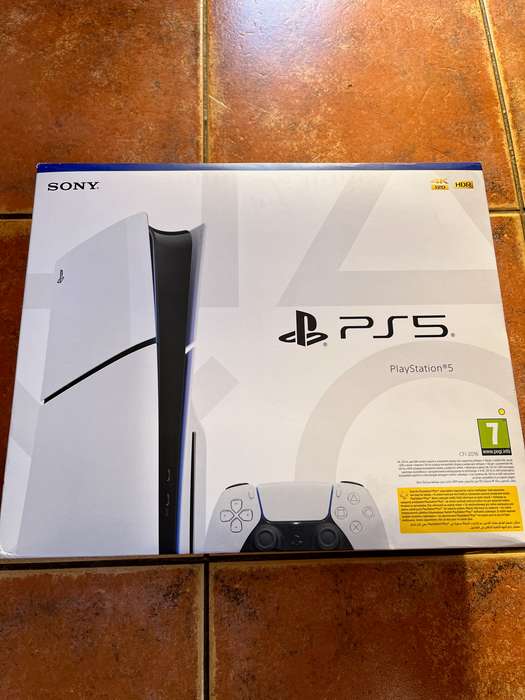 PS5 Slim Disc Edition