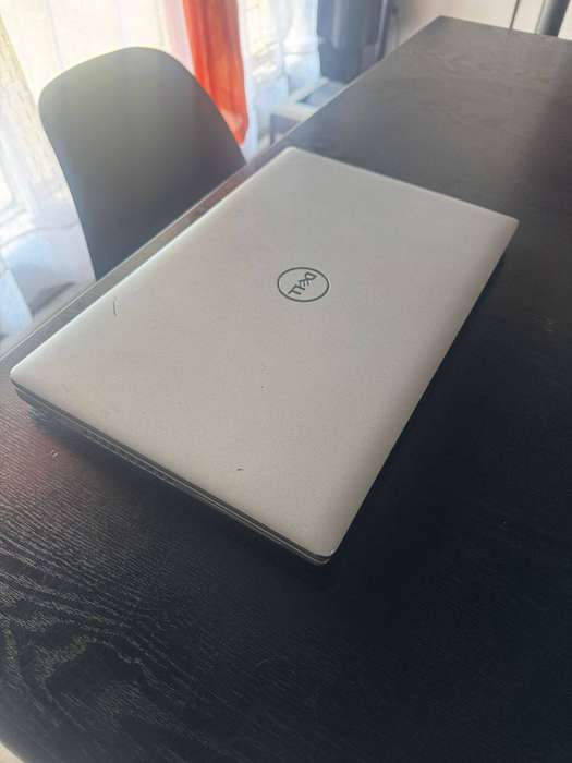 DELL 5520 11th Gen i7 16Gb DDR4 512Gb SSD 15.6" FHD WIN11