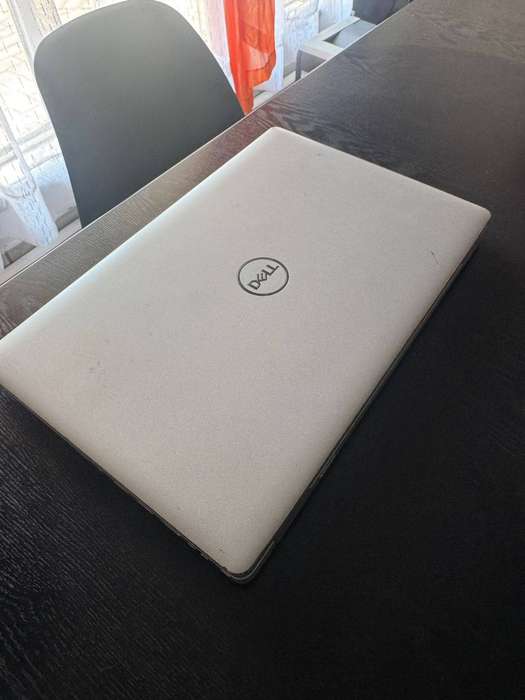 DELL 5520 11th Gen i7 16Gb DDR4 512Gb SSD 15.6" FHD WIN11